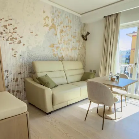 Ivory Dimora Di Charme Hotel *